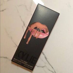 Kylie Velvet Lip Kit in Bare